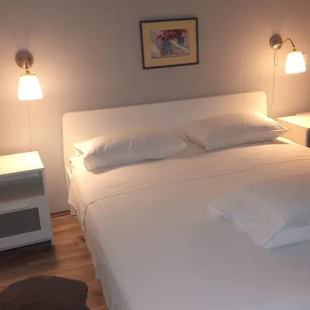 Mendula * Pakostane